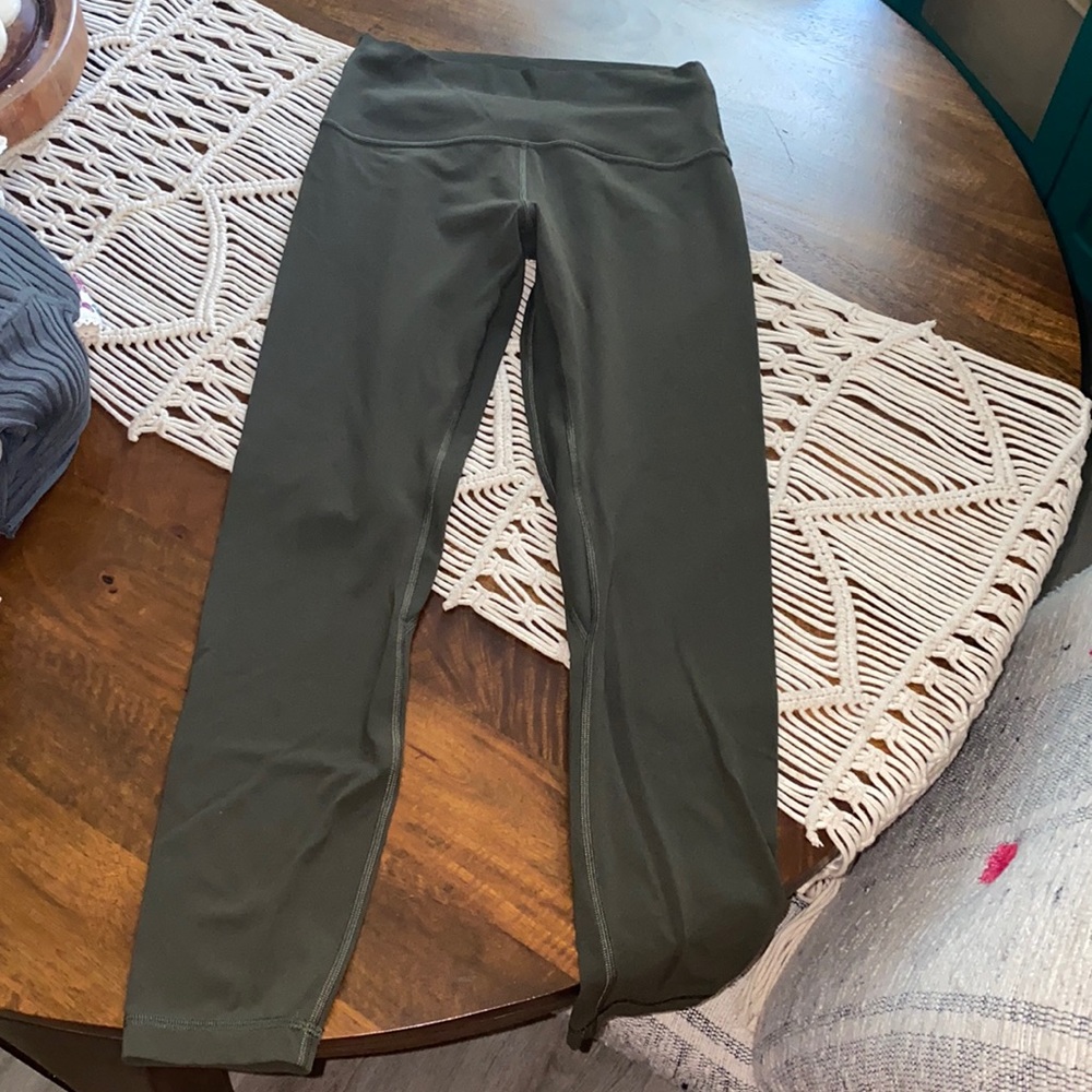 LULULEMON 25” HR Dark Olive aligns.